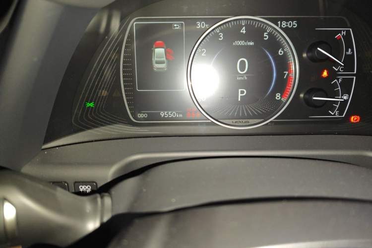 Used Lexus ES 2025 200 Premium Edition Odometer Close Up