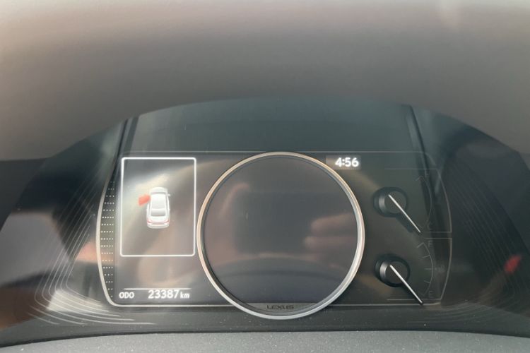Used Lexus ES 2025 200 Premium Edition Odometer Close Up