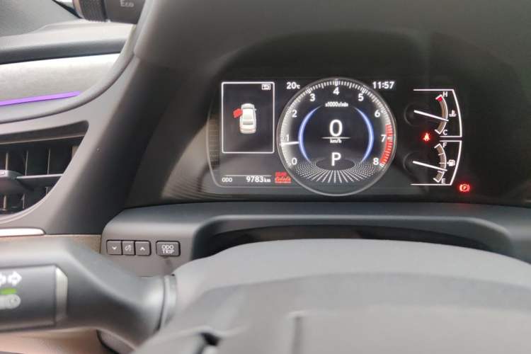 Used Lexus ES 2025 200 Premium Edition Odometer Close Up