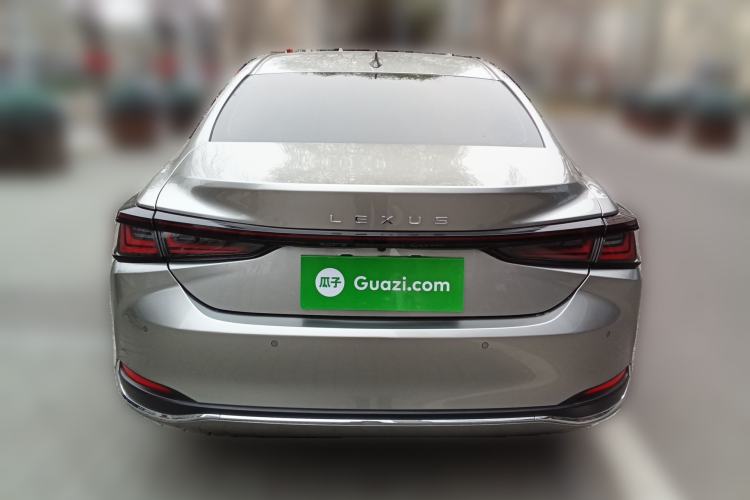 Used Lexus ES 2025 200 Premium Edition Rear