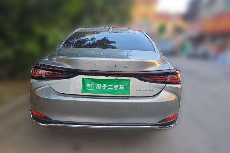 Used Lexus ES 2025 200 Premium Edition Rear