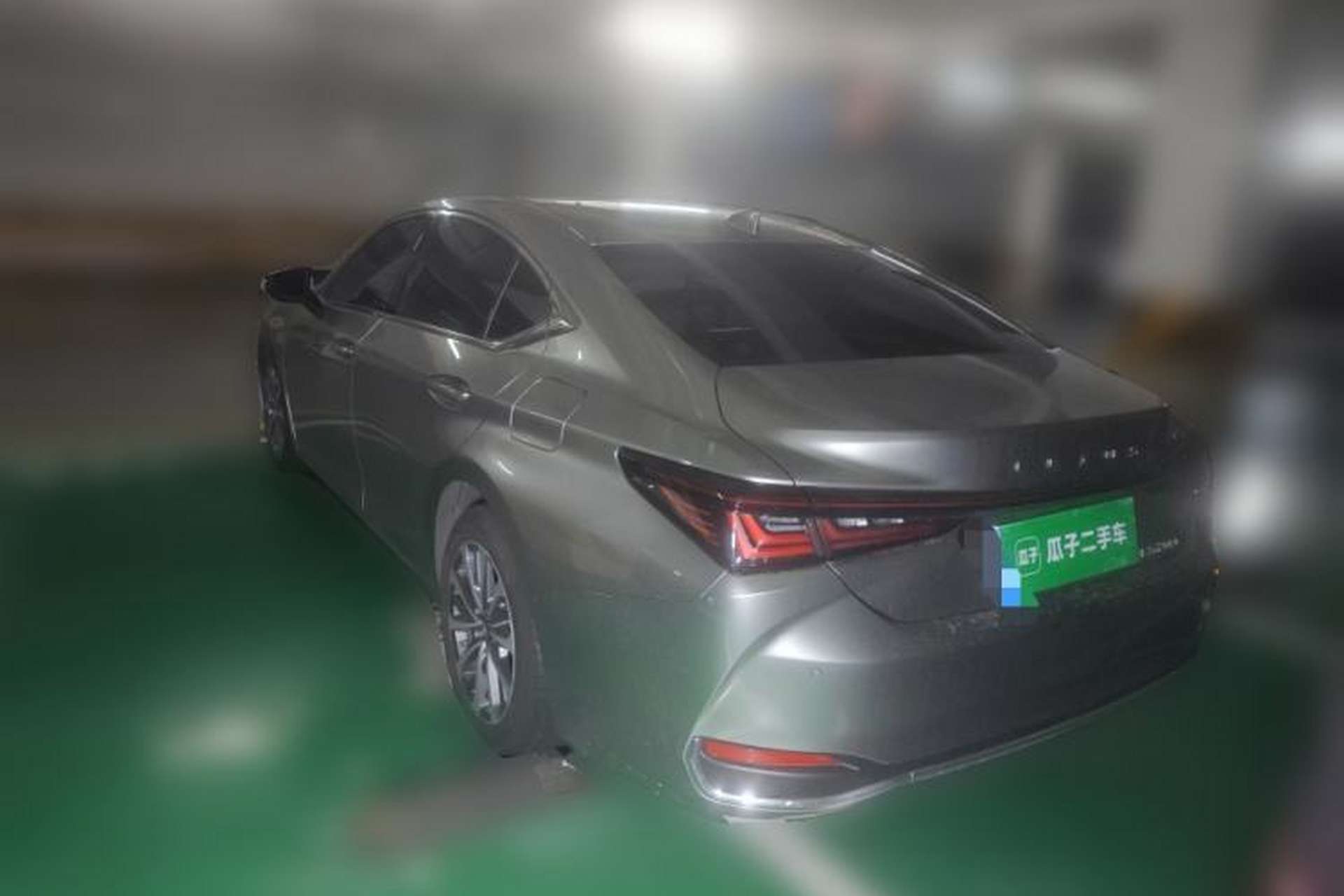 Used Lexus ES 2025 200 Premium Edition Rear Left 45 Deg