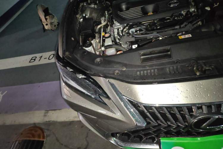 Used Lexus ES 2025 300h Deluxe Edition Right Front Headlight