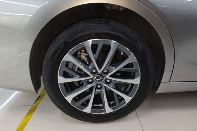 Used Lexus ES 2025 200 Premium Edition Right Rear Wheel Hub