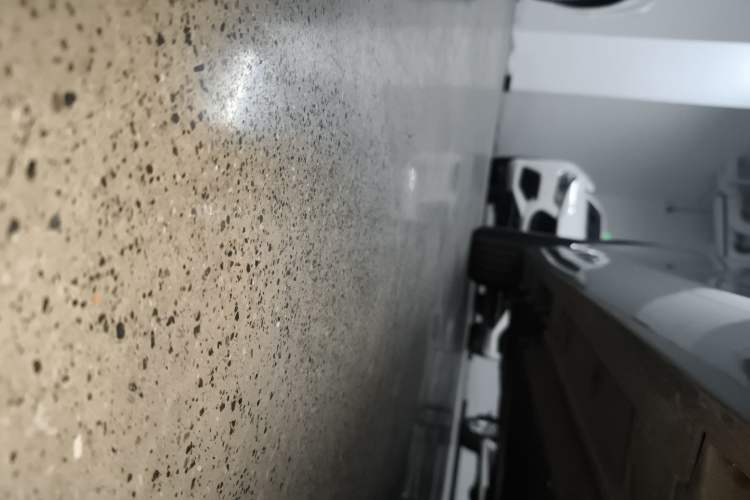 Used Lexus ES 2025 200 Premium Edition Right Side Sill