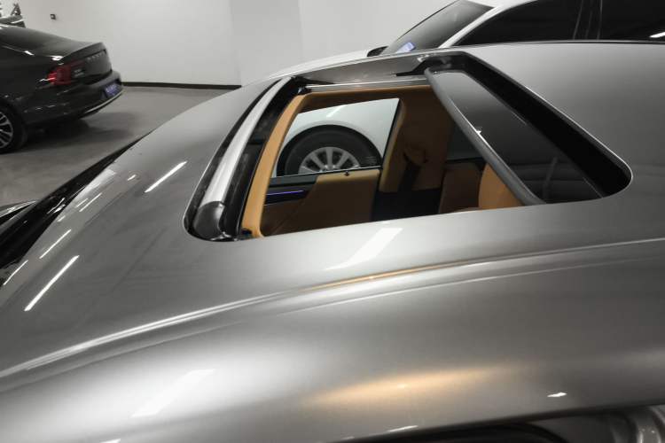 Used Lexus ES 2025 200 Premium Edition Roof