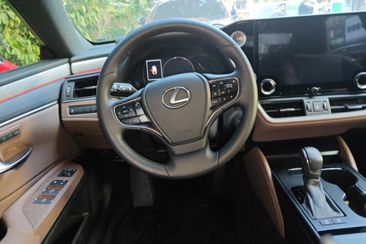 Used Lexus ES 2025 200 Premium Edition Steering Wheel