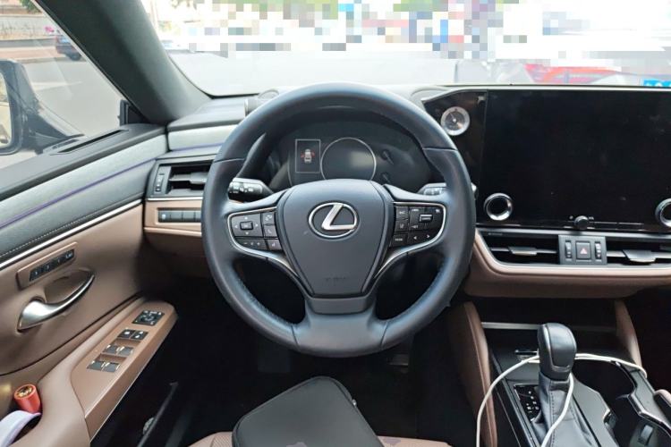 Used Lexus ES 2025 200 Premium Edition Steering Wheel