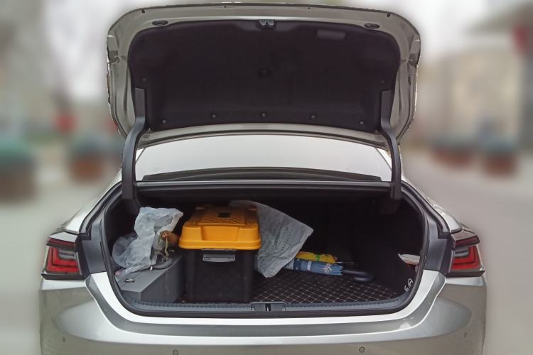 Used Lexus ES 2025 200 Premium Edition Trunk