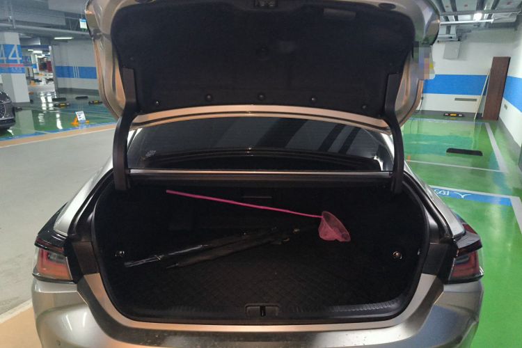 Used Lexus ES 2025 200 Premium Edition Trunk