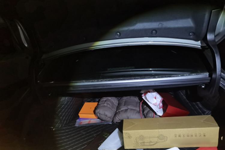 Used Lexus ES 2025 200 Premium Edition Trunk