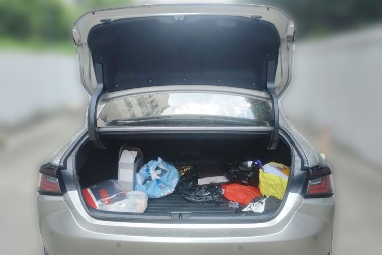 Used Lexus ES 2025 200 Premium Edition Trunk