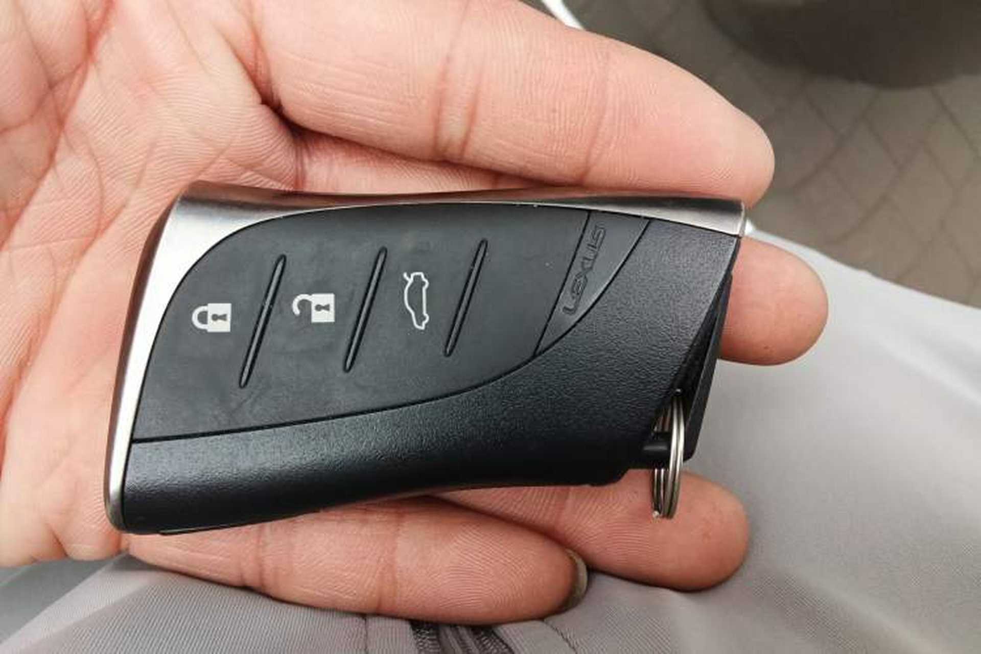 Used Lexus ES 2025 200 Premium Edition Vehicle Key