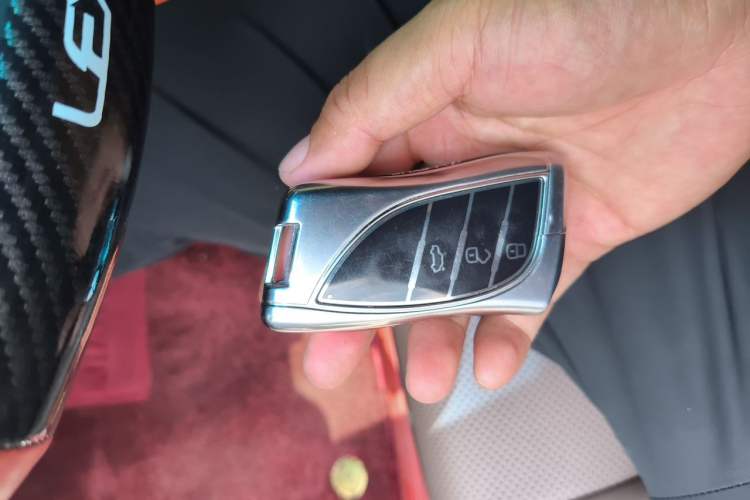 Used Lexus ES 2025 200 Premium Edition Vehicle Key