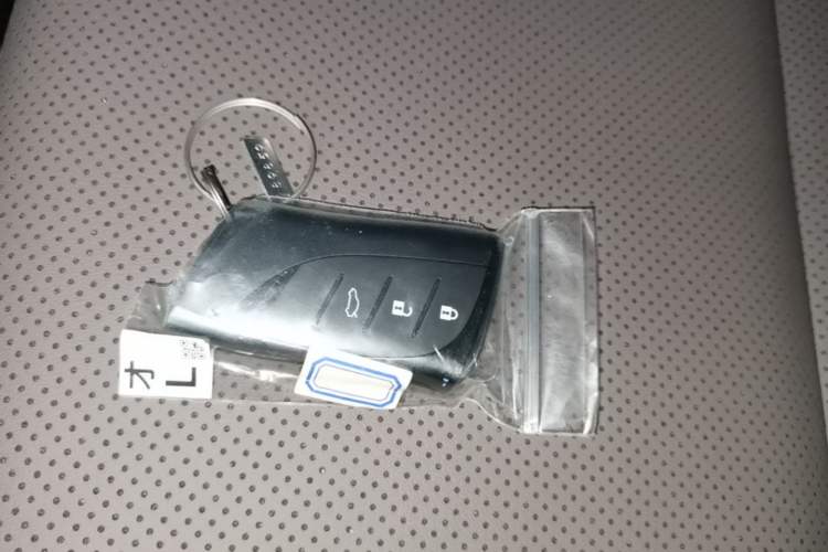 Used Lexus ES 2025 300h Deluxe Edition Vehicle Key