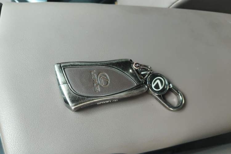 Used Lexus ES 2025 200 Premium Edition Vehicle Key