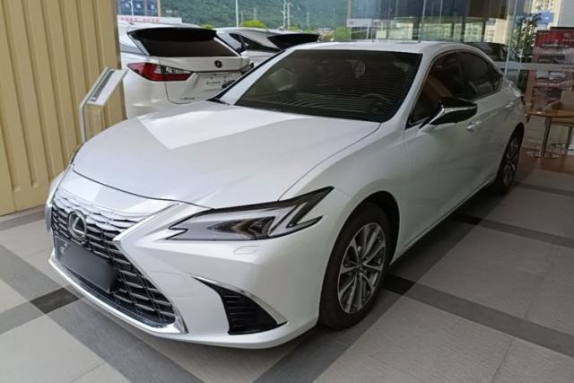 Used Lexus ES 2025 200 Premium Edition