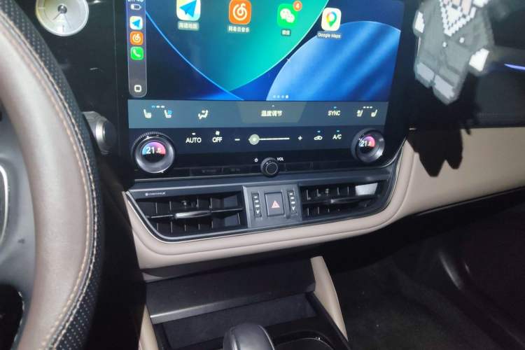 Used Lexus ES 2025 200 Premium Edition Audio And AC Panel