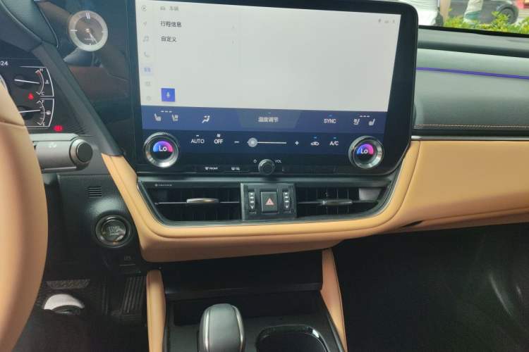 Used Lexus ES 2025 200 Premium Edition Audio And AC Panel