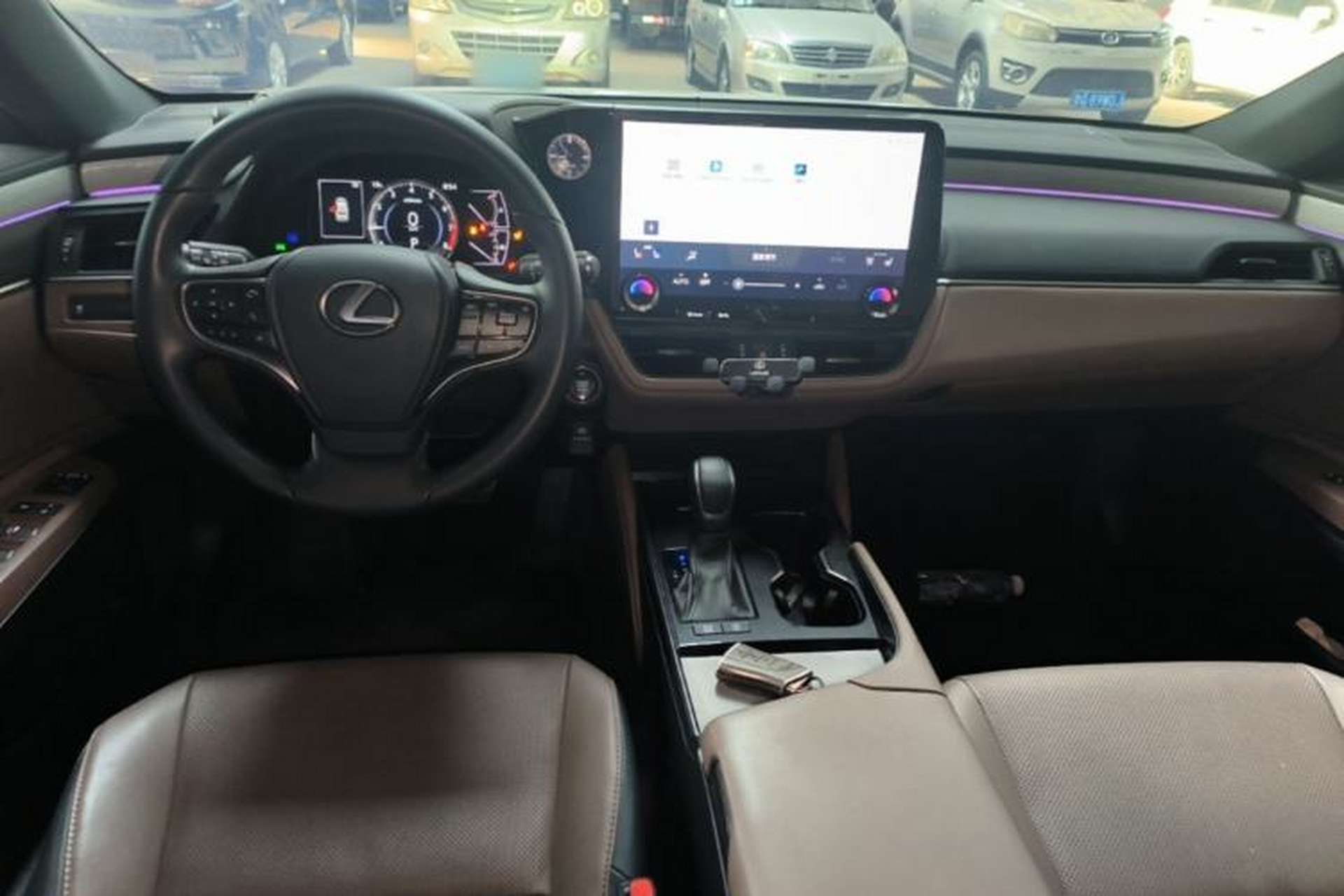Used Lexus ES 2025 200 Premium Edition Center Console