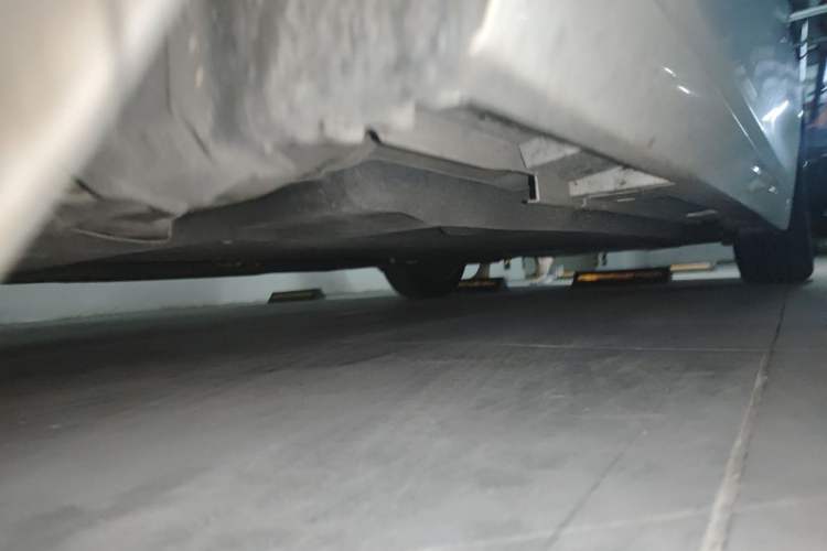 Used Lexus ES 2025 200 Premium Edition Chassis Front Left