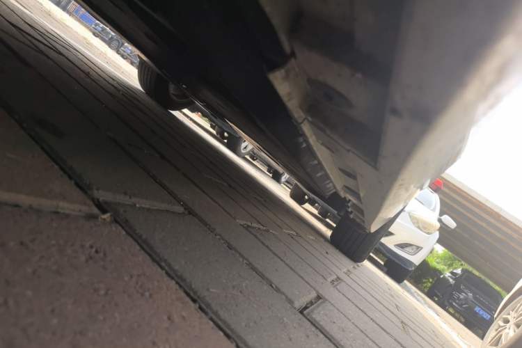 Used Lexus ES 2025 200 Premium Edition Chassis Front Left