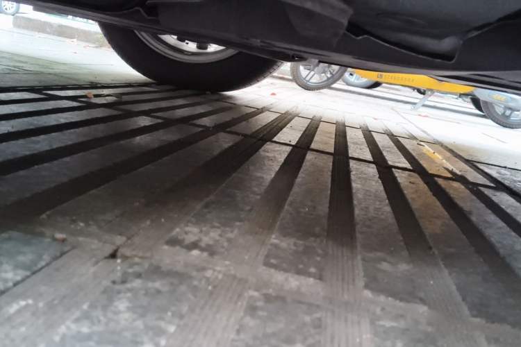 Used Lexus ES 2025 300h Deluxe Edition Chassis Front Left