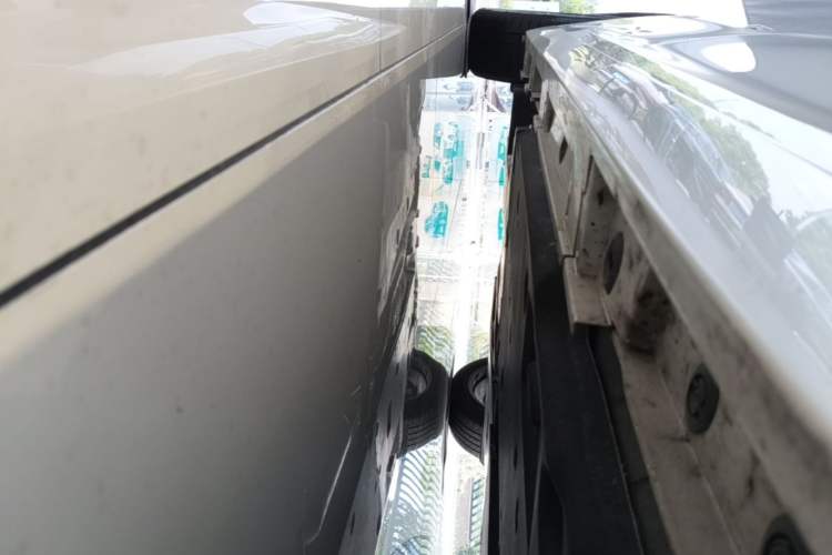 Used Lexus ES 2025 200 Premium Edition Chassis Front Right