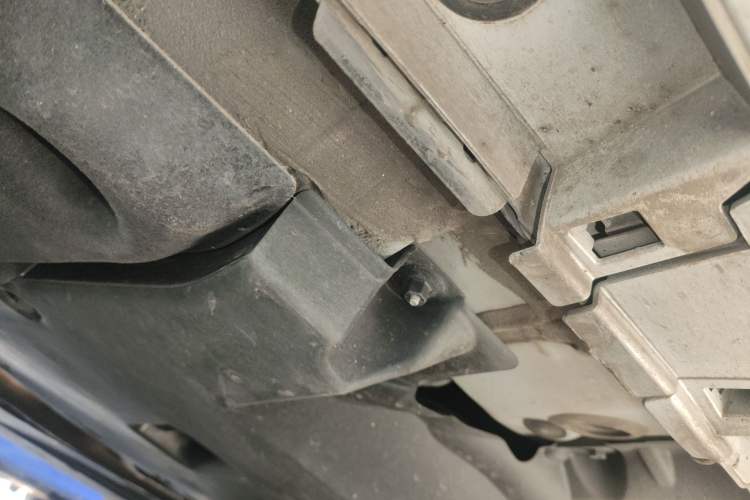 Used Lexus ES 2025 200 Premium Edition Chassis Rear Left