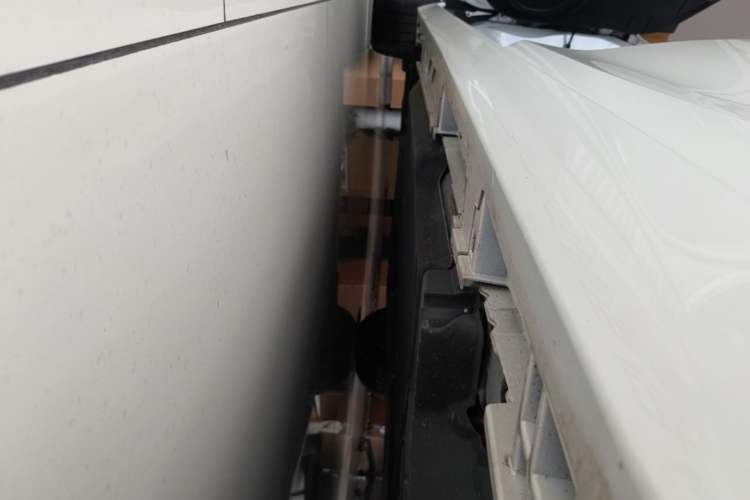 Used Lexus ES 2025 200 Premium Edition Chassis Rear Left