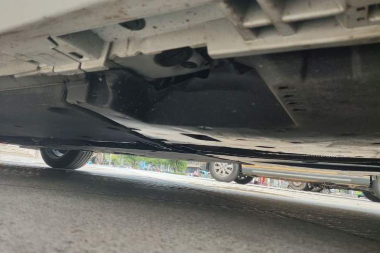 Used Lexus ES 2025 200 Premium Edition Chassis Rear Left