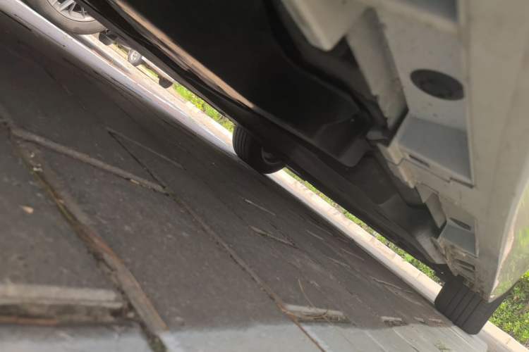 Used Lexus ES 2025 200 Premium Edition Chassis Rear Right