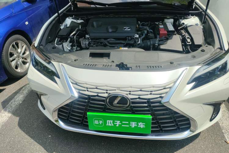 Used Lexus ES 2025 200 Premium Edition Engine Bay