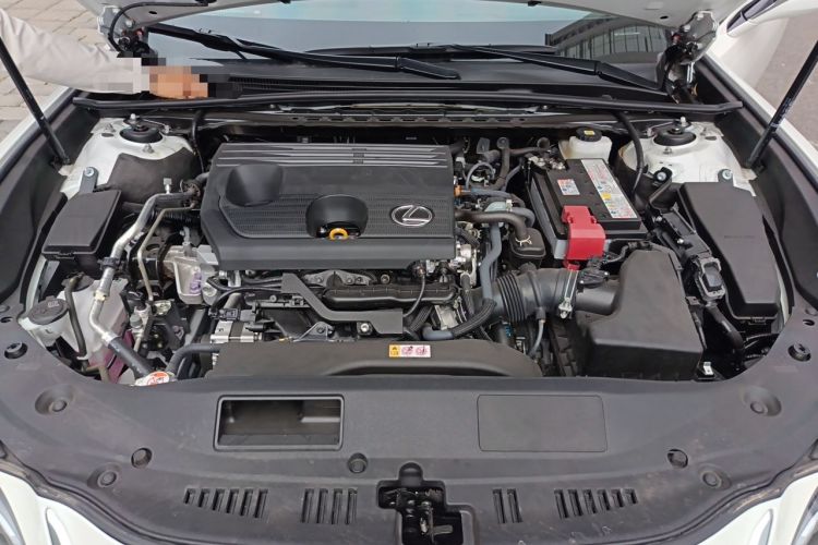 Used Lexus ES 2025 200 Premium Edition Engine Bay