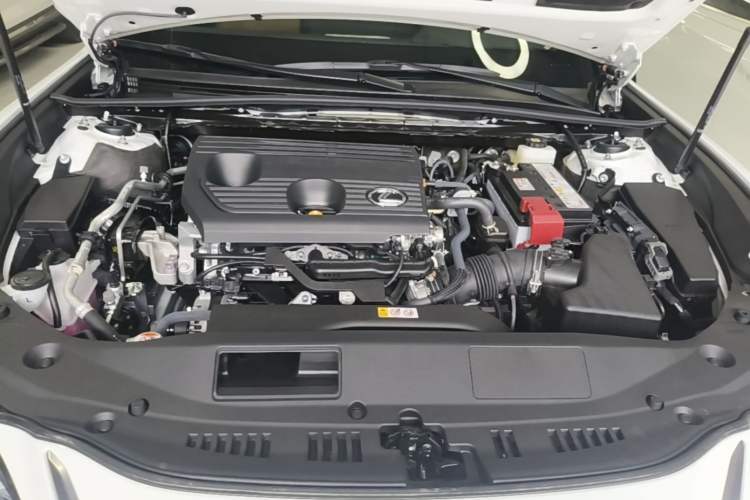 Used Lexus ES 2025 200 Premium Edition Engine Bay