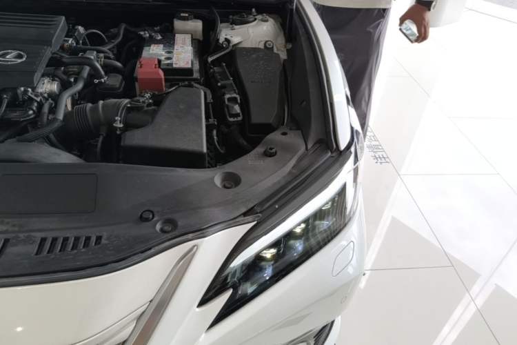 Used Lexus ES 2025 200 Premium Edition Engine Bay Left