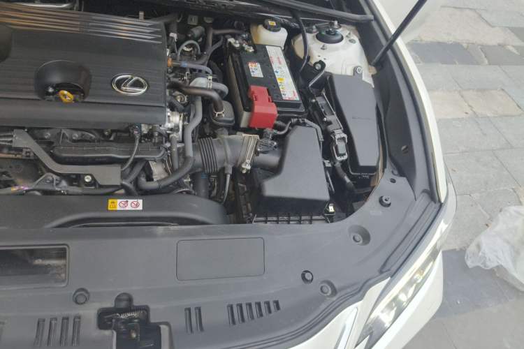 Used Lexus ES 2025 200 Premium Edition Engine Bay Left