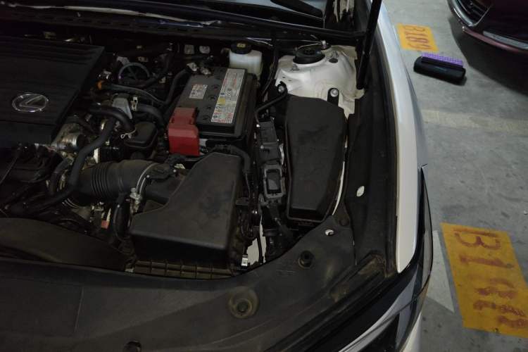 Used Lexus ES 2025 200 Premium Edition Engine Bay Left