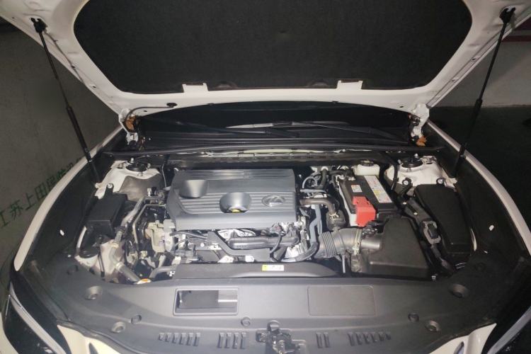 Used Lexus ES 2025 200 Premium Edition Engine Bay
