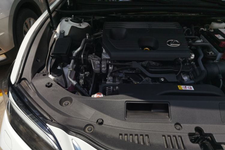 Used Lexus ES 2025 200 Premium Edition Engine Bay Right