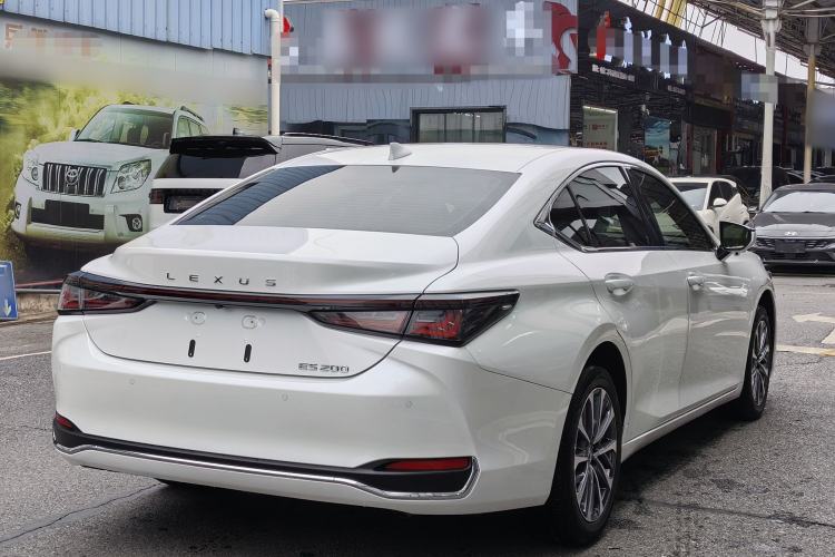 Used Lexus ES 2025 200 Premium Edition Exterior 10