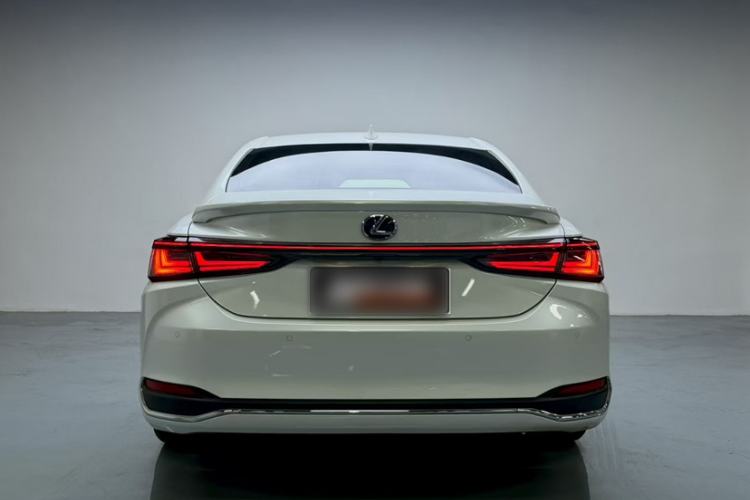 Used Lexus ES 2025 200 Premium Edition Exterior 2