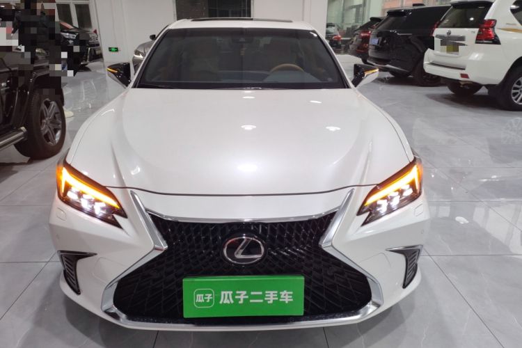 Used Lexus ES 2025 200 Premium Edition Front