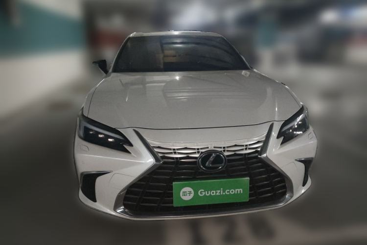 Used Lexus ES 2025 200 Premium Edition Front