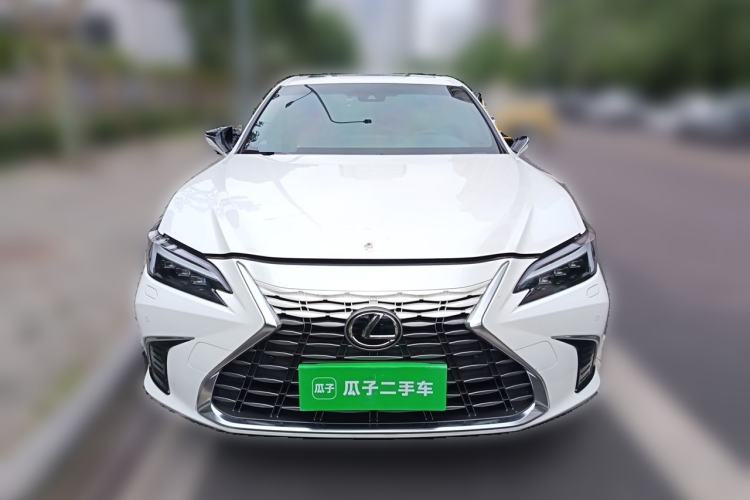 Used Lexus ES 2025 200 Premium Edition Front
