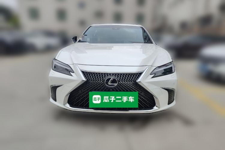 Used Lexus ES 2025 200 Premium Edition Front