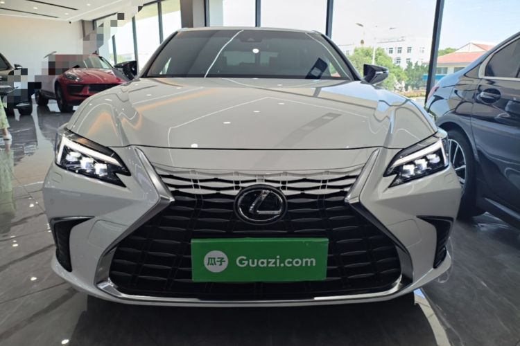 Used Lexus ES 2025 200 Premium Edition Front