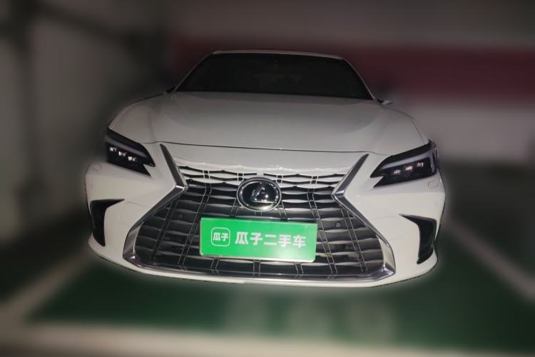 Used Lexus ES 2025 200 Premium Edition Front