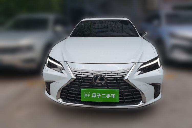 Used Lexus ES 2025 200 Premium Edition Front
