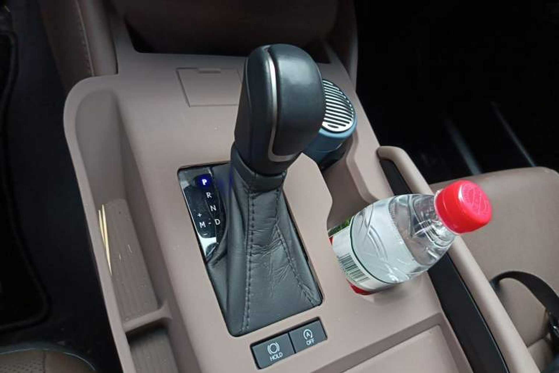 Used Lexus ES 2025 200 Premium Edition Gear Lever